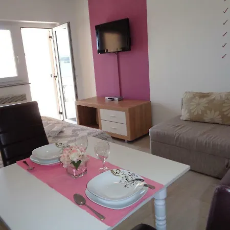 Apartment Anita House Turanj